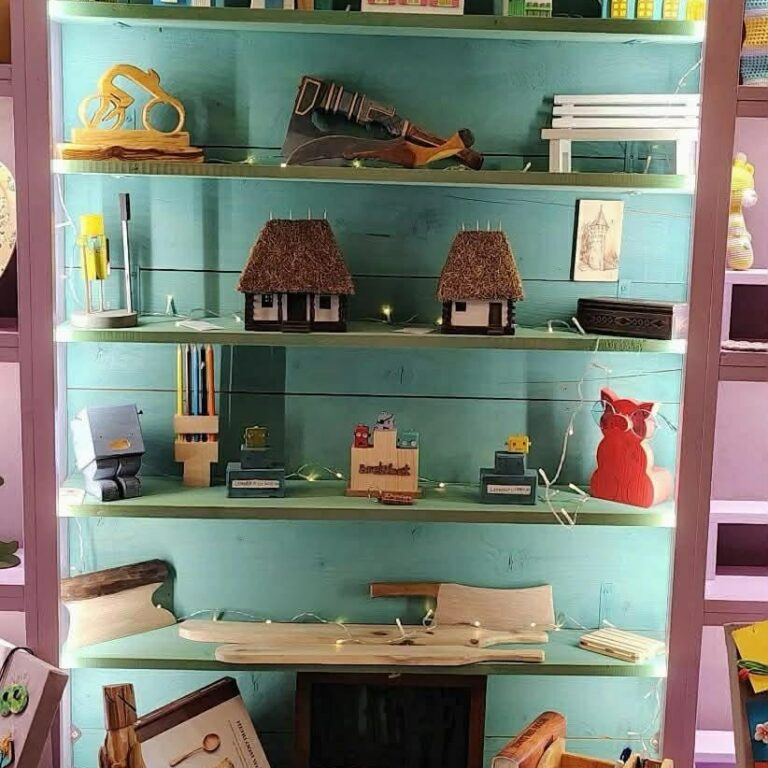 Handmade Heaven - Lemnaria lui Radu